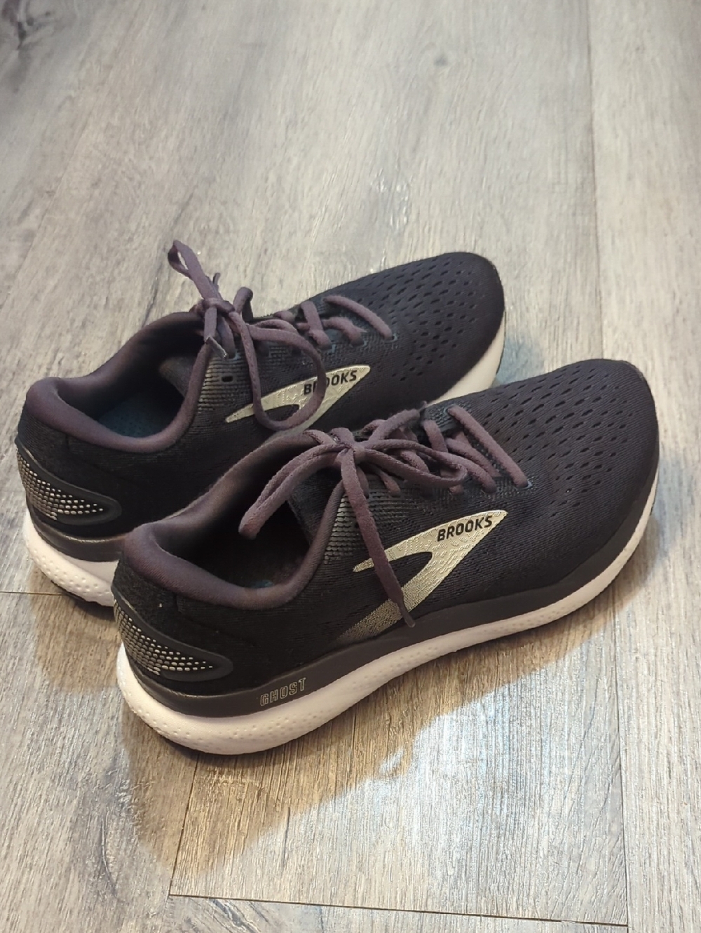 Brooks  Ghost 16 Running Shoes